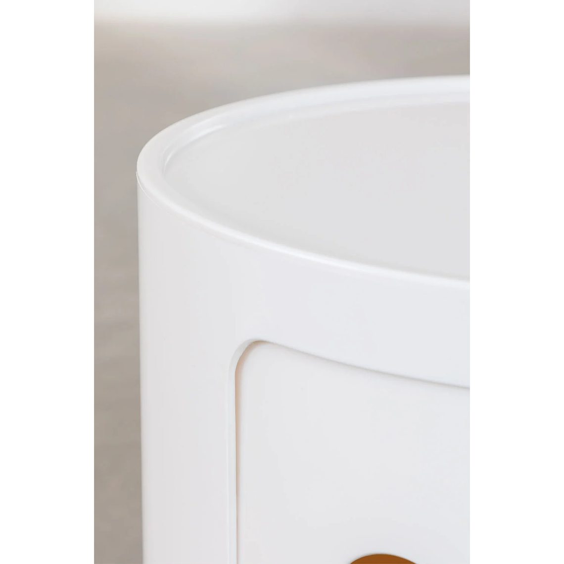 Velador Redonda con Estantes Babel Blanco Roto 4