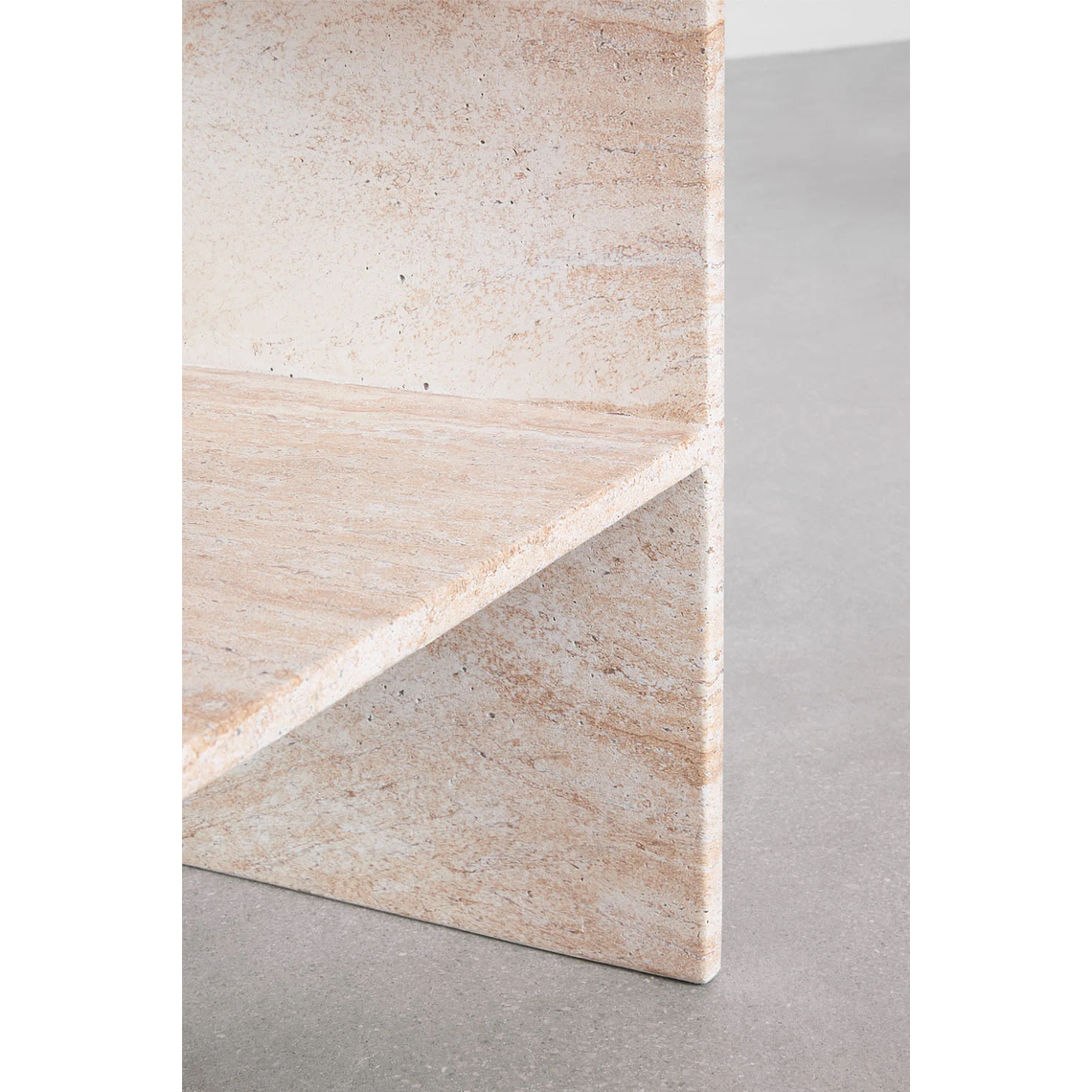 Velador en cemento look travertino Galia 4