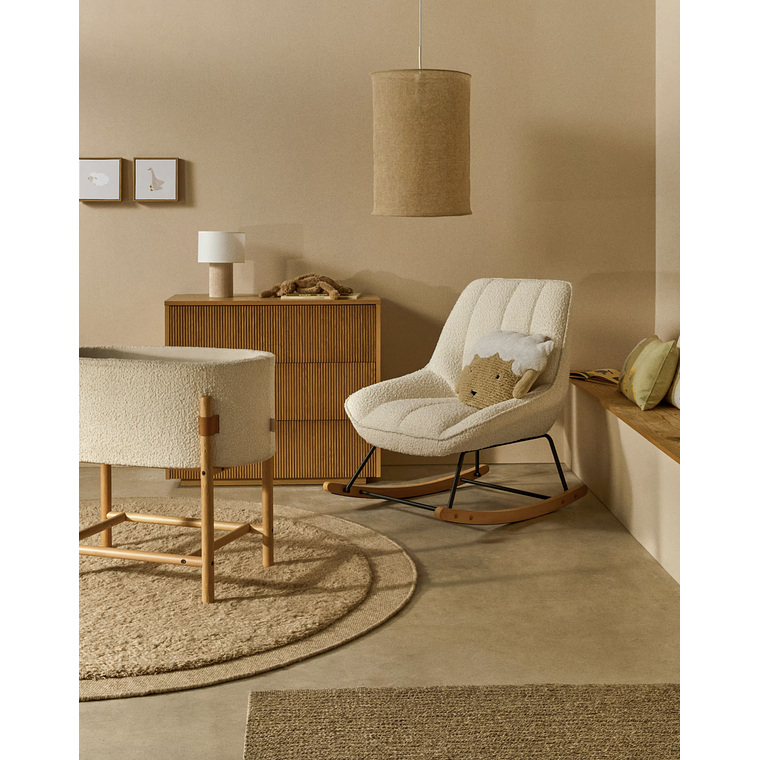 Moisés Adara de borreguito blanco y madera maciza de haya 69 x 46 cm 4