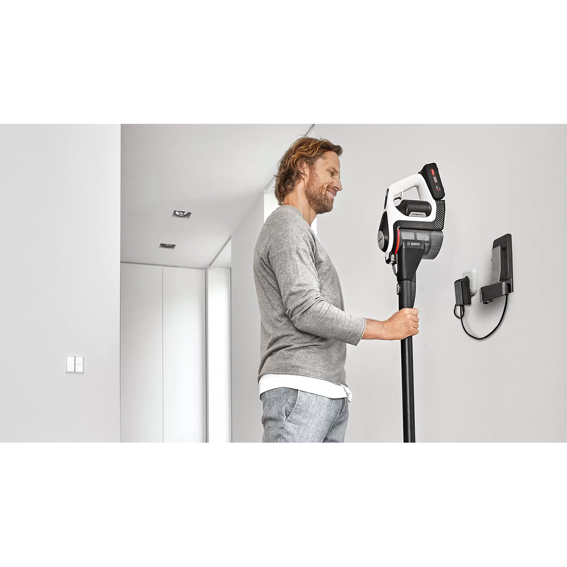 Aspiradora BOSCH sin cable Unlimited 8 GEN2 Blanco 16