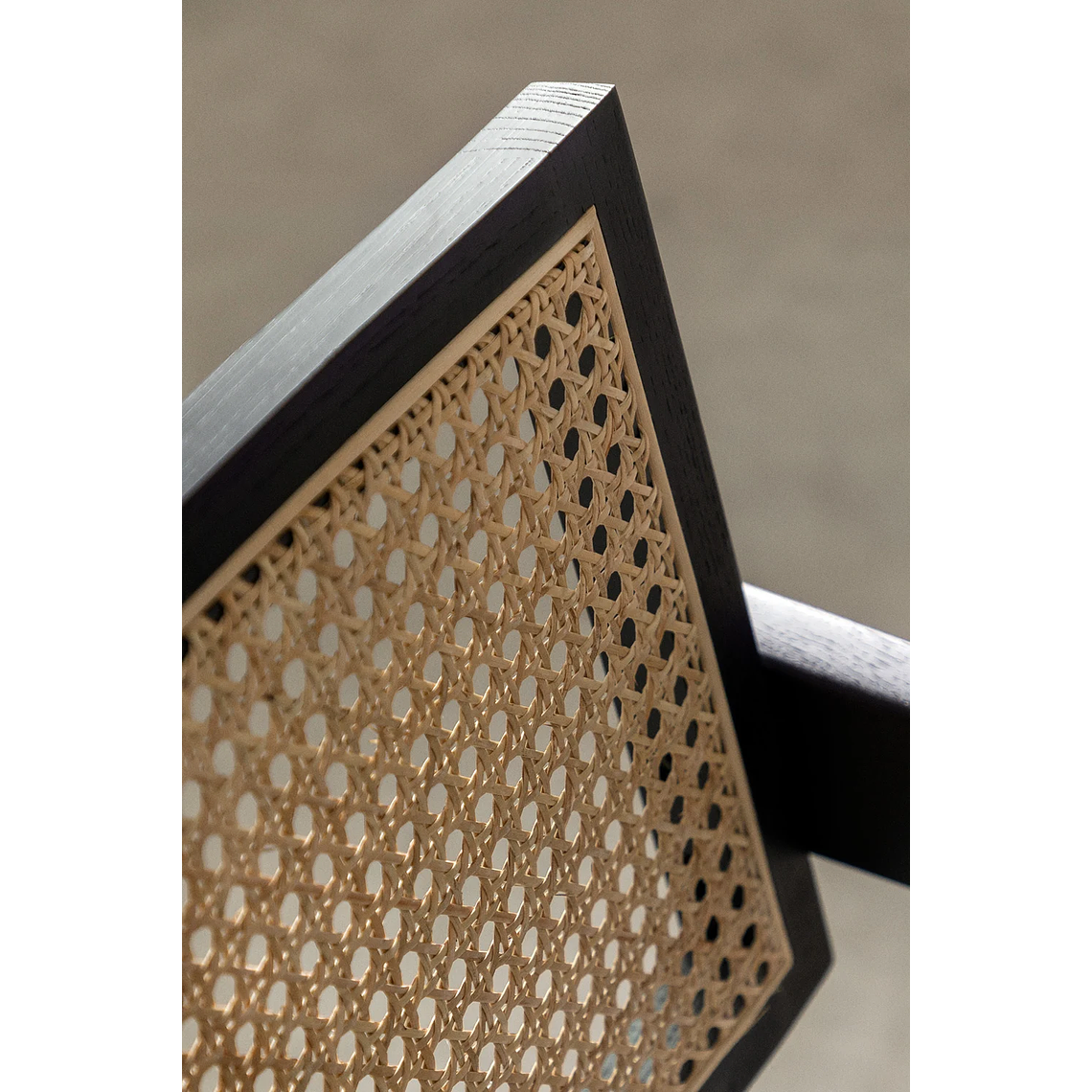 Silla de Comedor en Madera de Fresno Tapizada con Reposabrazos Lali 3