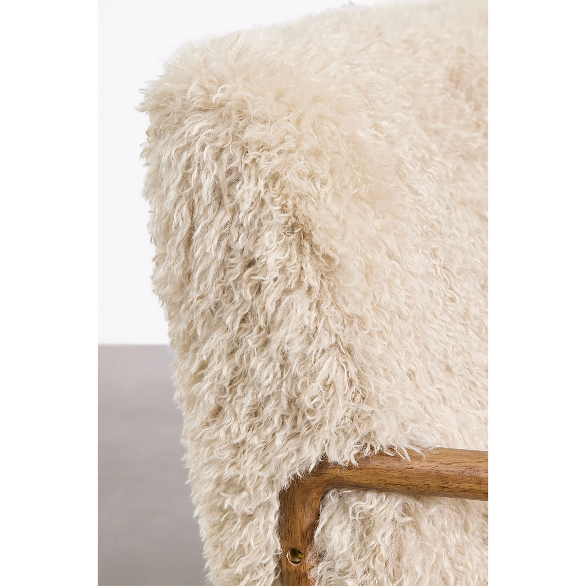 Poltrona en Madera con Pelo Sintético Maylene Pack 2  4