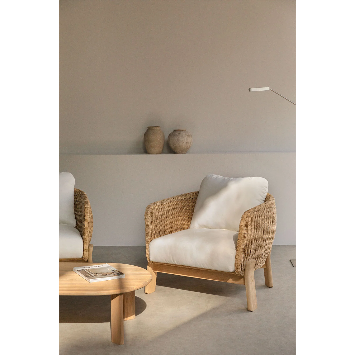 Poltrona en Madera de Acacia con Ratan Leilan 2