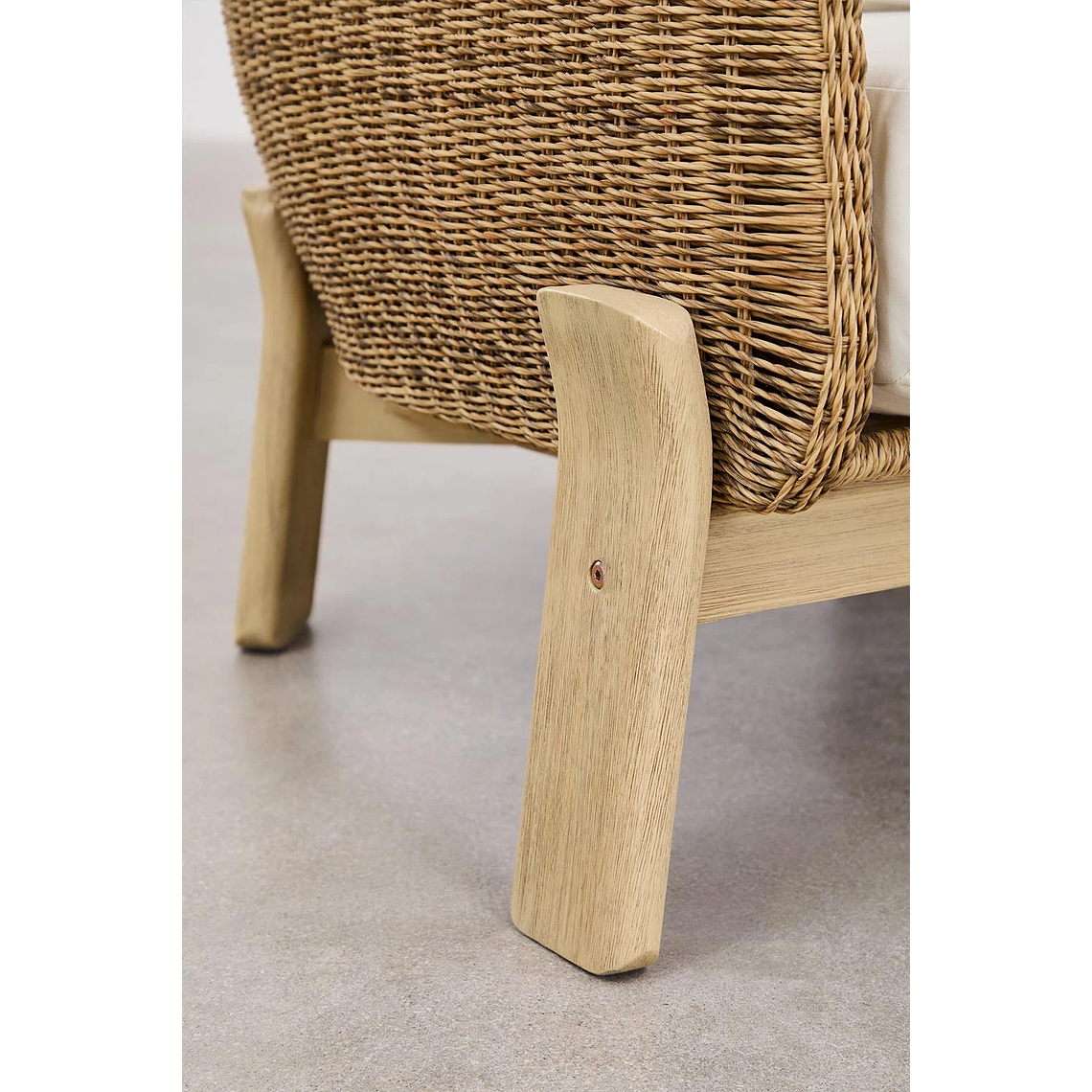 Poltrona en Madera de Acacia con Ratan Leilan Pack 2 10