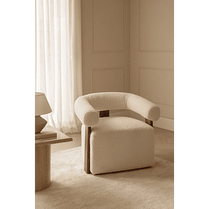 Poltrona en Tela Bouclé y Madera Mauro Blanco