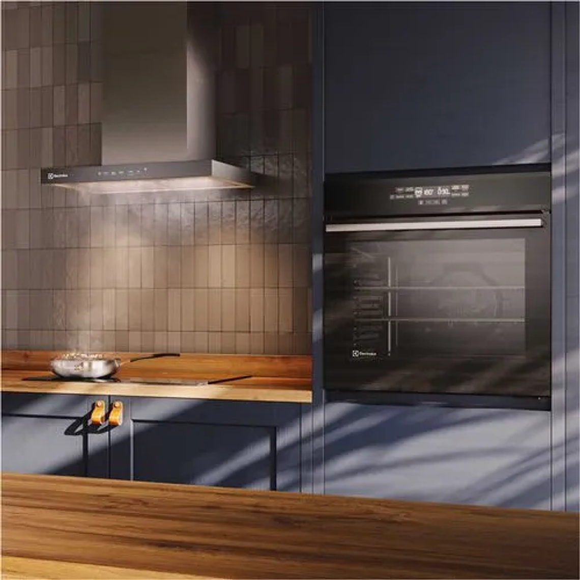 CAMPANA COCINA EXTRACTORA ELECTROLUX DECORATIVA PARED 60CM TIMER Y PANEL TOUCH CE6TF INOX 7