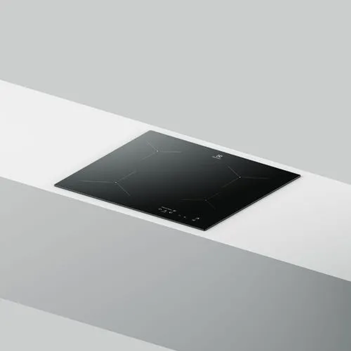 ENCIMERA A INDUCCIÓN 4 PLATOS ELECTROLUX VITROCERÁMICA Y POWERBOOST IE6LP NEGRA 4