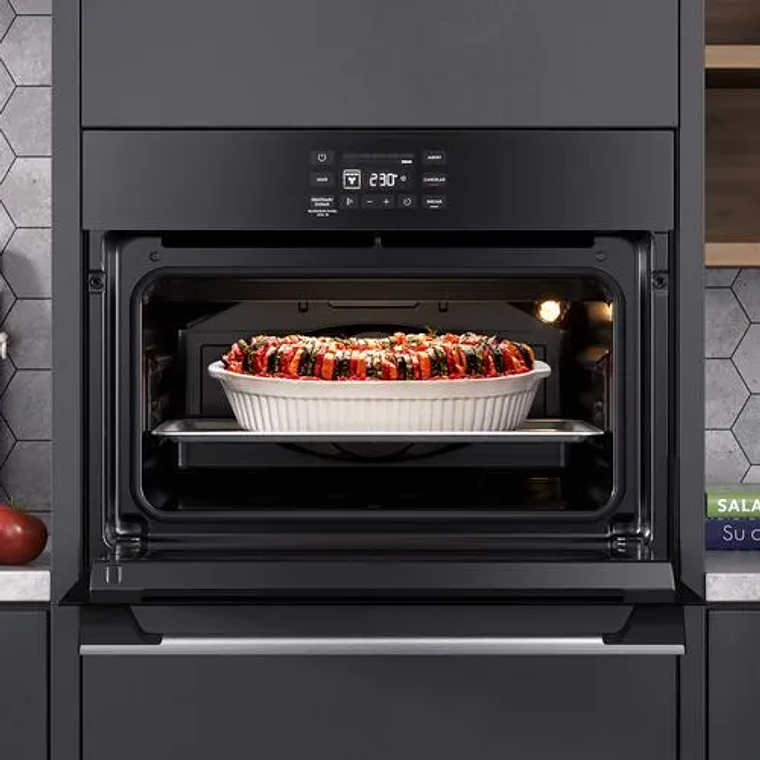 HORNO EMPOTRABLE ELÉCTRICO ELECTROLUX 50L EXPERIENCE AIR FRYER, PERFECTCOOK360 Y PANEL TOUCH OE5EA 15