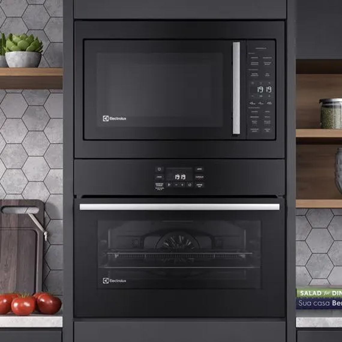 HORNO EMPOTRABLE ELÉCTRICO ELECTROLUX 50L EXPERIENCE AIR FRYER, PERFECTCOOK360 Y PANEL TOUCH OE5EA 17