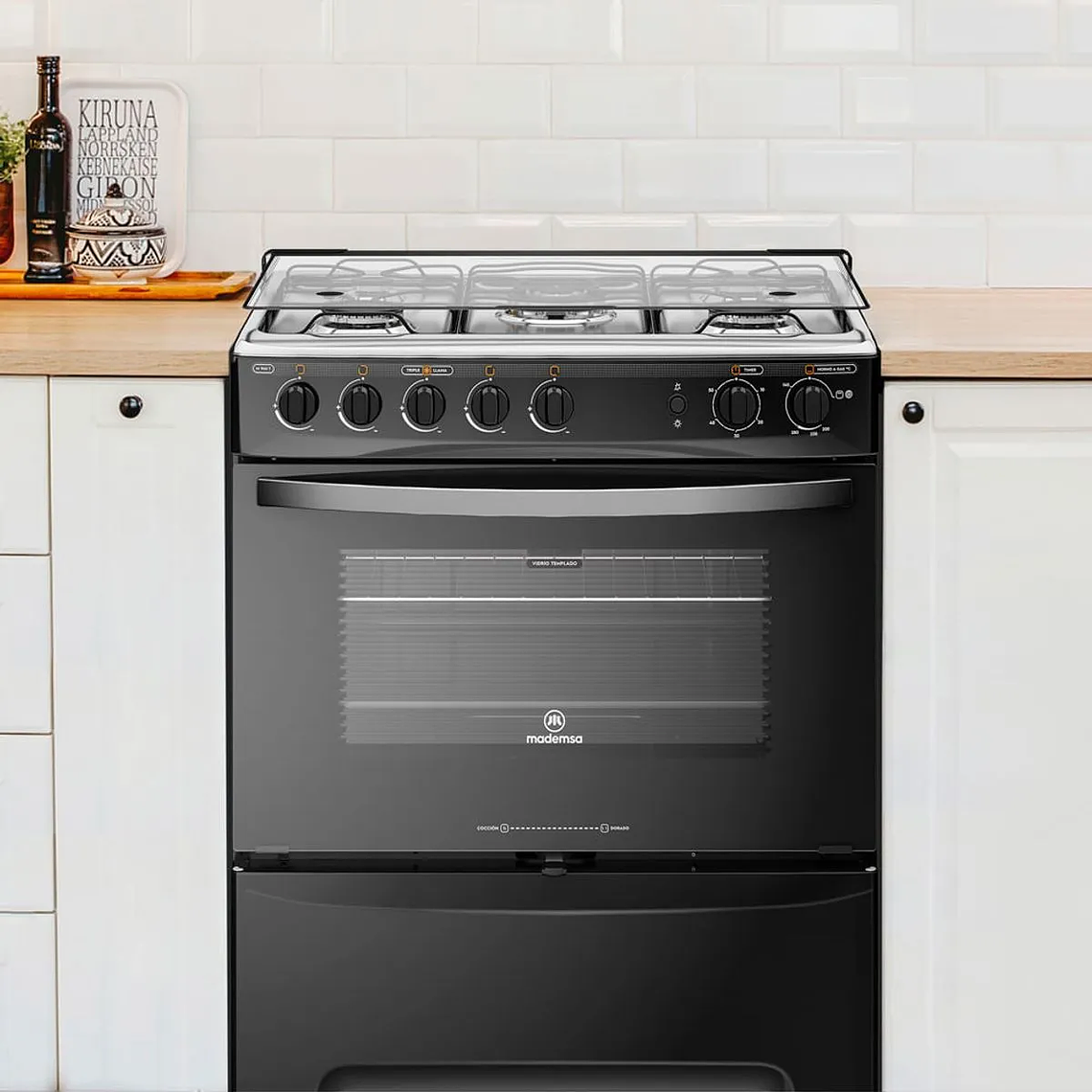 COCINA A GAS 5 PLATOS MADEMSA CON TRIPLE LLAMA Y GRILL ELÉCTRICO M 940 T NEGRA 4