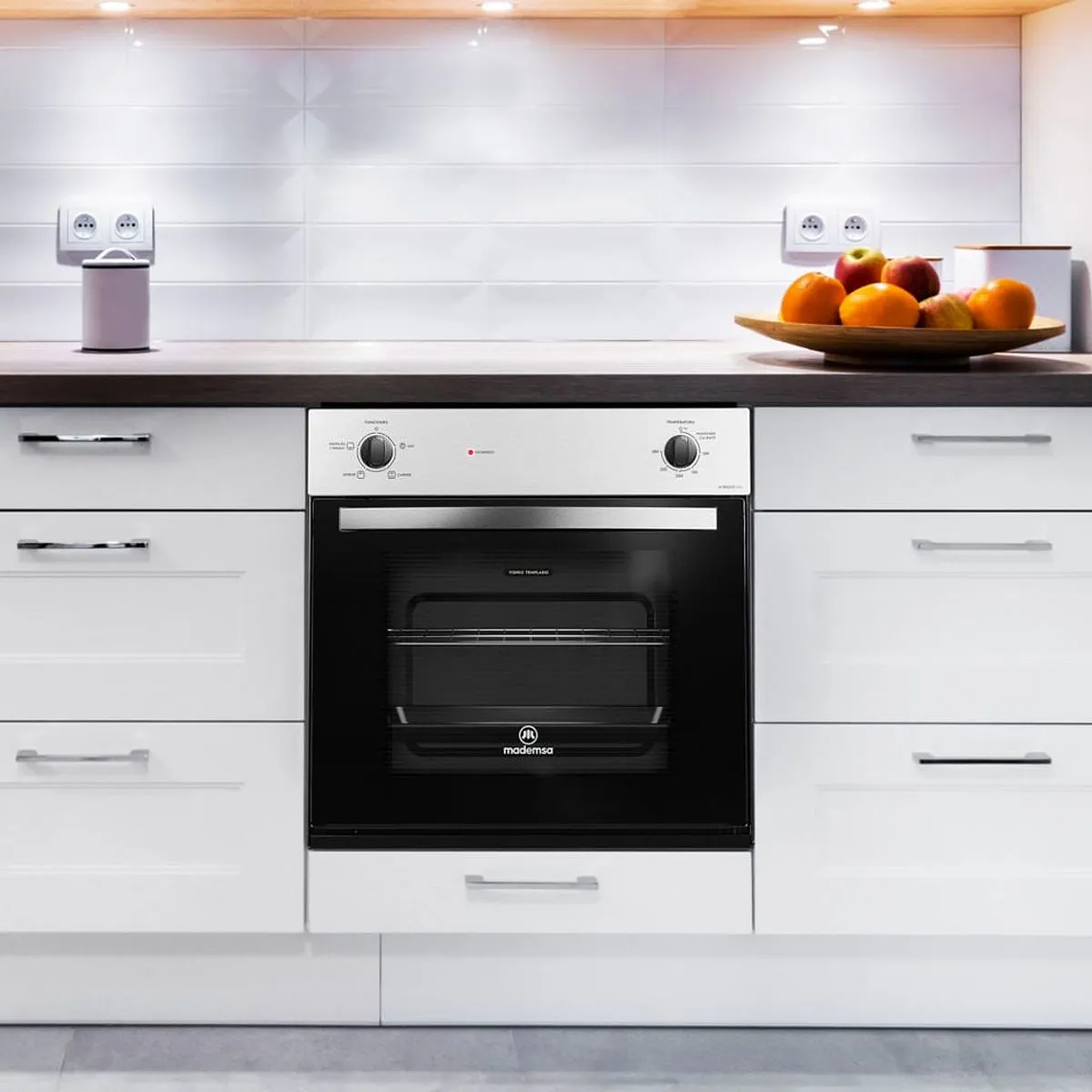 HORNO EMPOTRABLE ELÉCTRICO MADEMSA 66L TIMER Y CAVIDAD ESMALTADA M SPAZIO 110A NEGRO 3