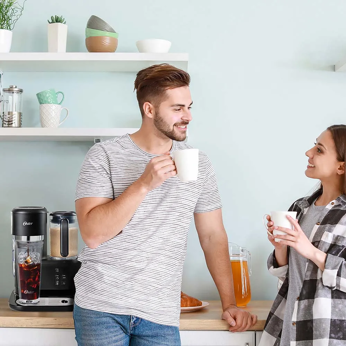 OSTER CAFETERA PARA FRAPPÉ, CON LICUADORA CON 3 FUNCIONALIDADES, NEGRA, BVSTDC03B 11