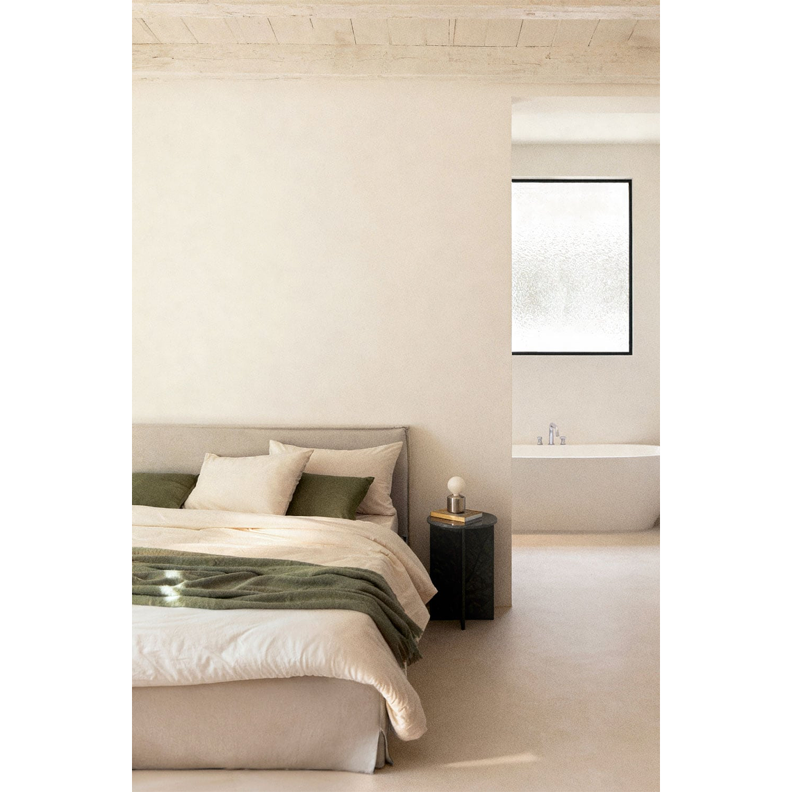 Cama para colchón 180x200cm con canapé abatible en chenilla blanco roto Lorea 1