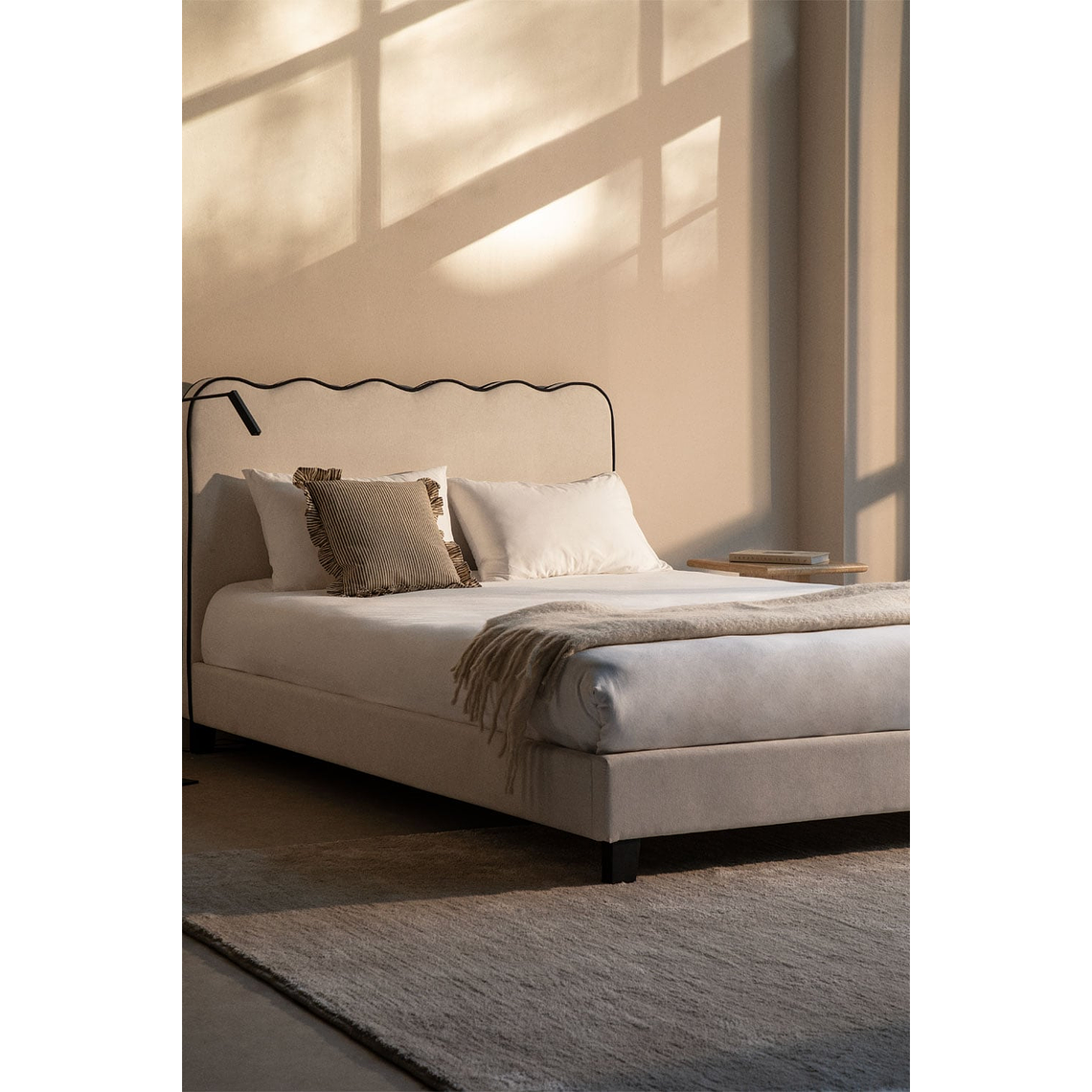 Cama tapizada Zivon 1