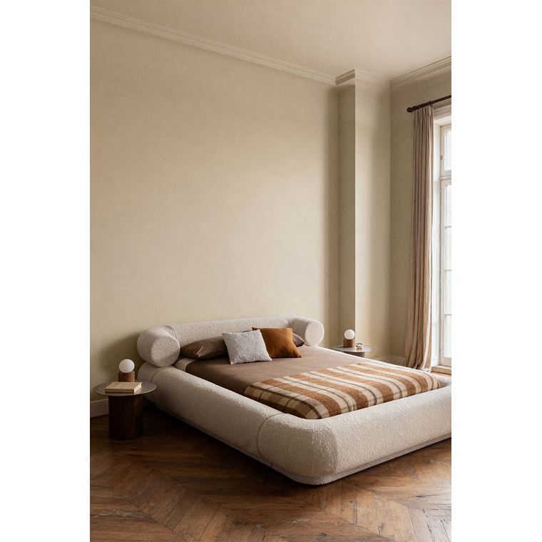 Cama en tela bouclé Bernaste 1