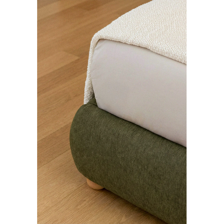 Cama Winselet: Elegancia Atemporal y Almacenamiento Invisible 11