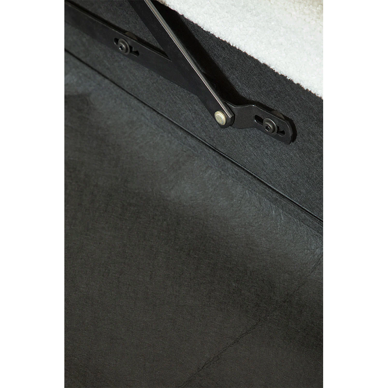 Cama Winselet: Elegancia Atemporal y Almacenamiento Invisible 25