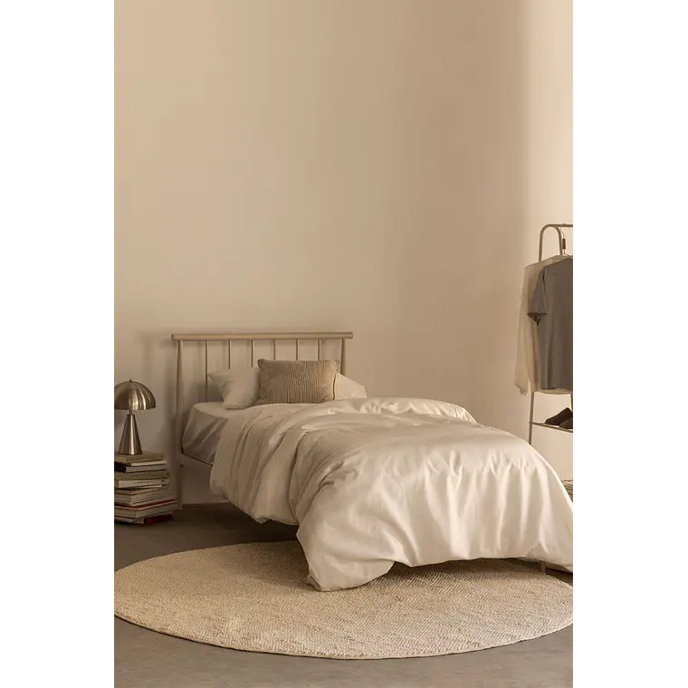 Cama Amaia: Elegancia Industrial en Hierro Forjado 1