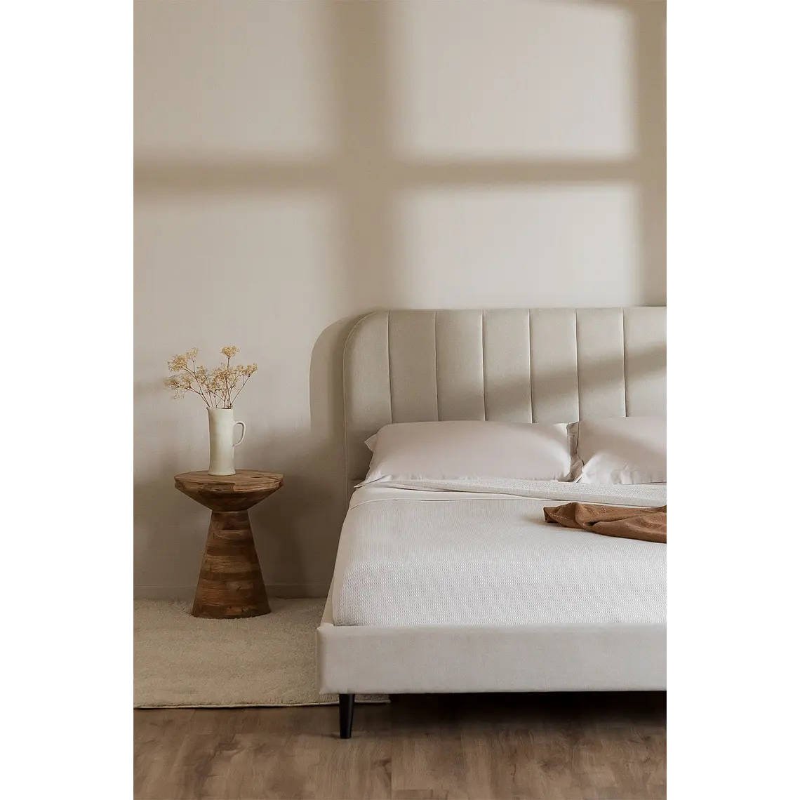 Cama tapizada para colchón 160x200cm blanco roto Maialen 1