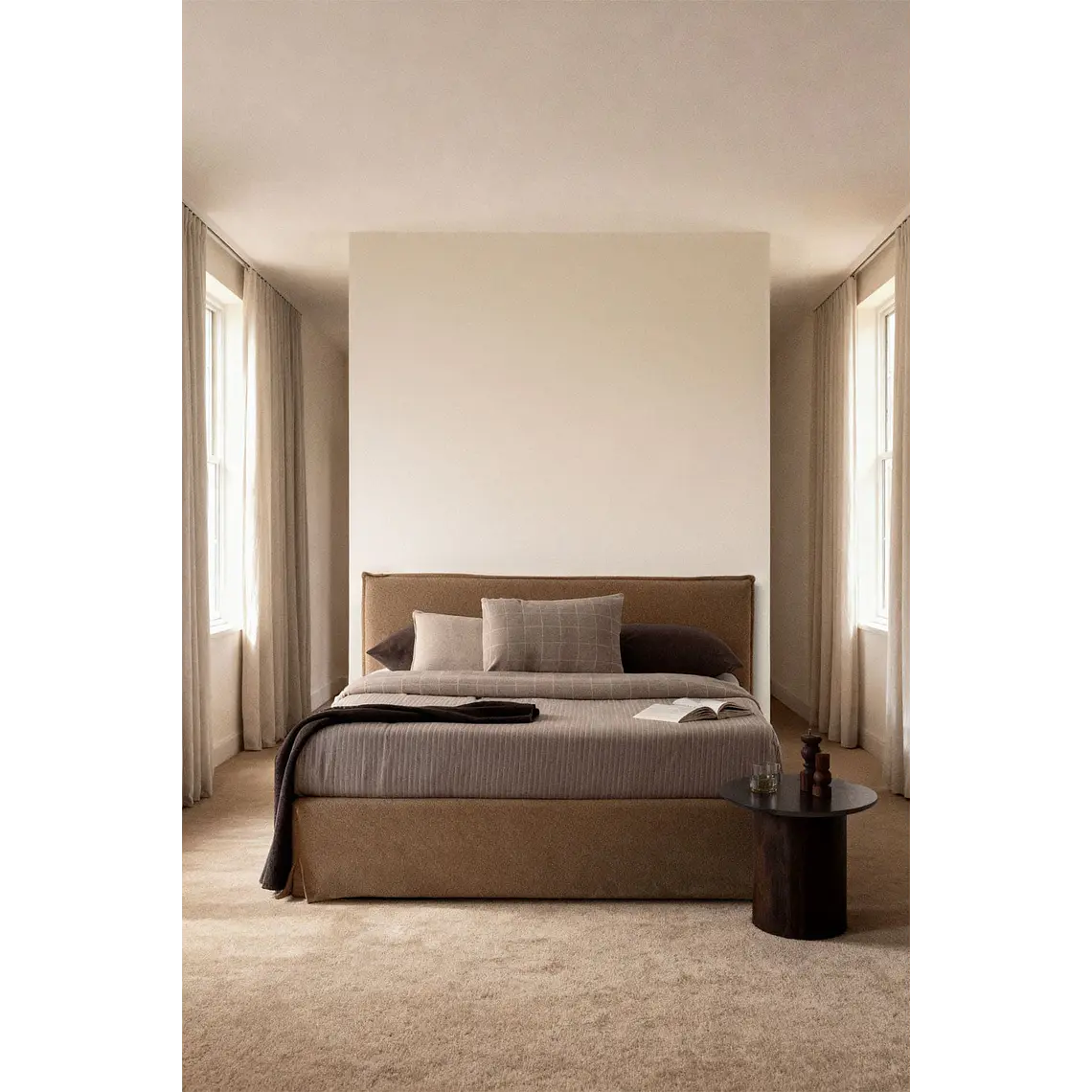 Cama para colchón 180x200cm con canapé abatible en bouclé marrón trigo Lorea 1