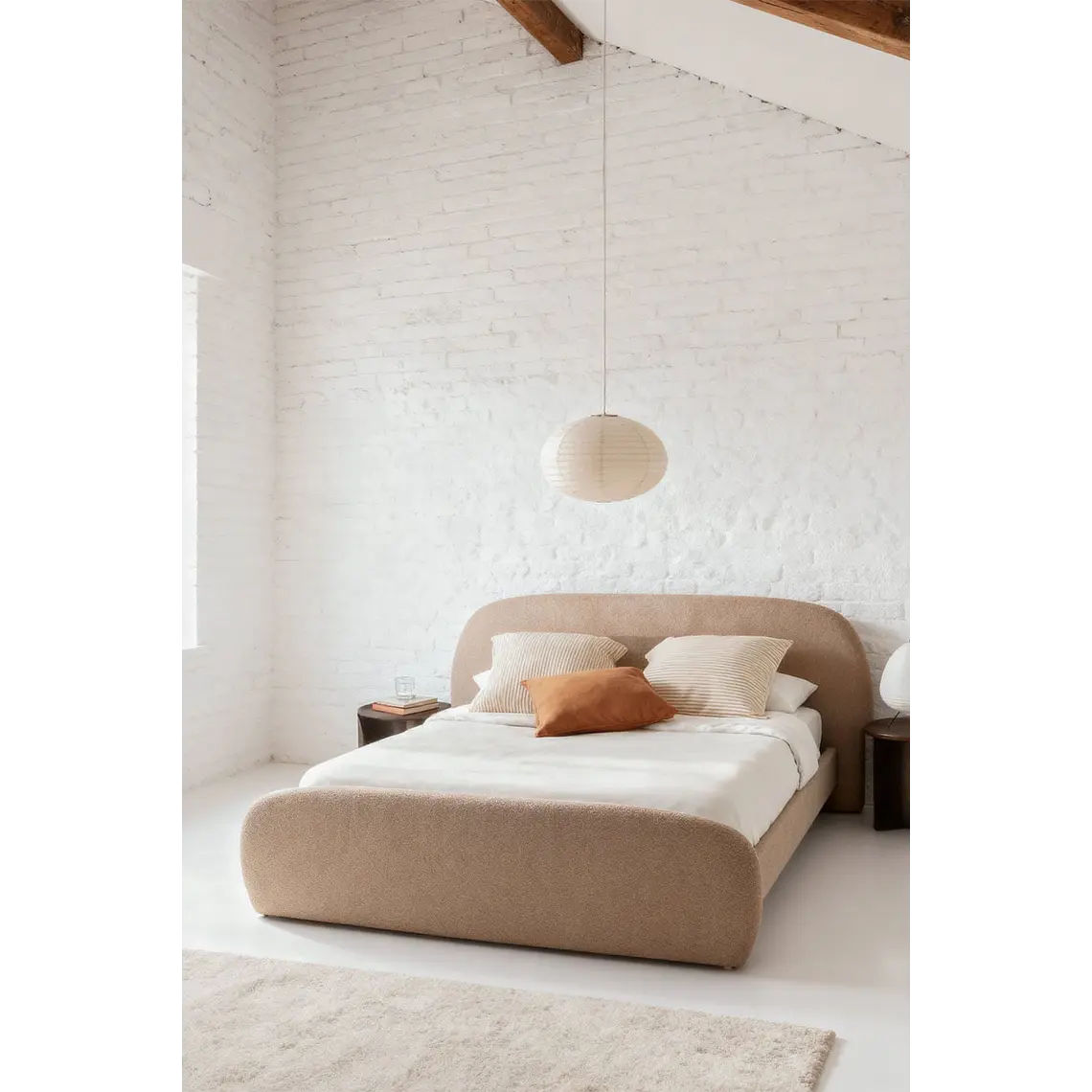 Cama en tela bouclé Brunel 1