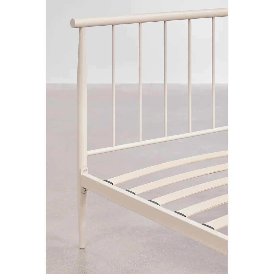 Cama Amaia: Elegancia Industrial en Hierro Forjado 6