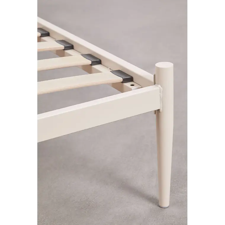 Cama Amaia: Elegancia Industrial en Hierro Forjado 7