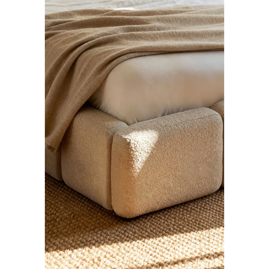 Cama Jolcem: Almacenamiento Inteligente con Diseño Contemporáneo 14