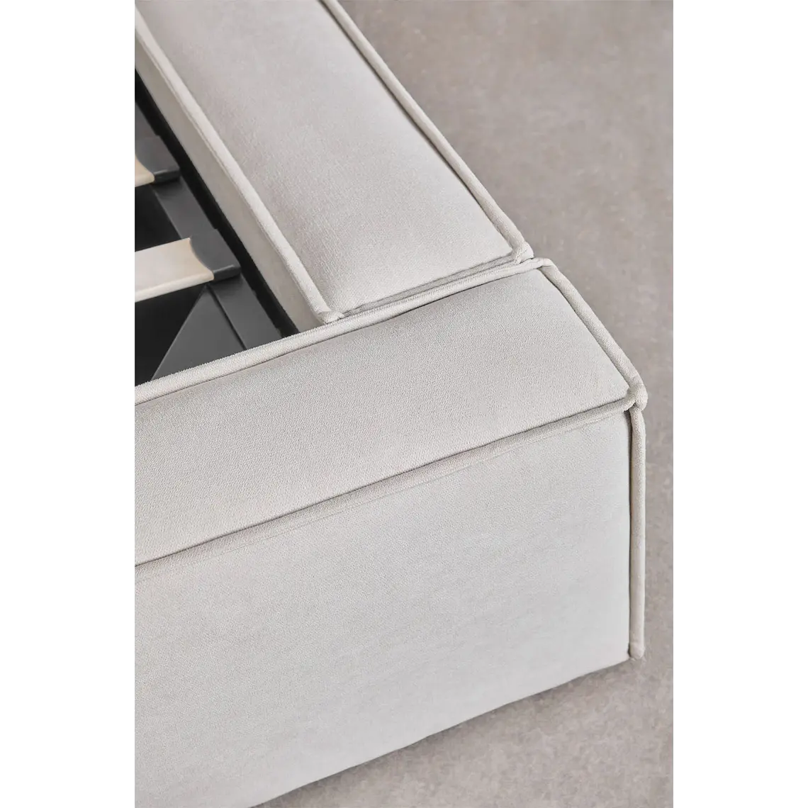 Cama Lunari: Confort Premium en Chenilla Blanco Roto 9