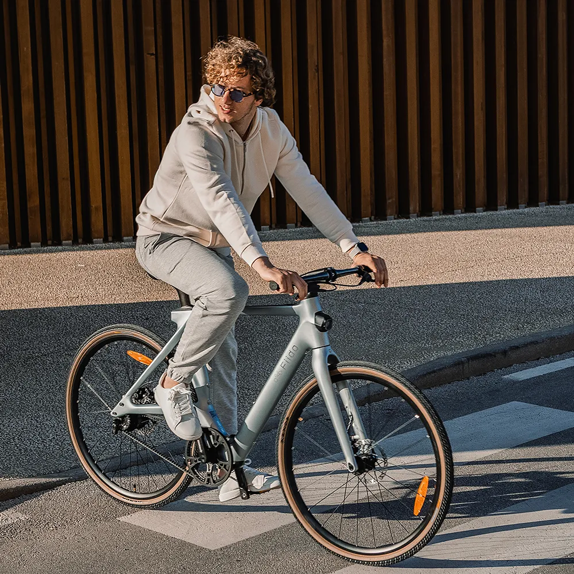Bicicleta Eléctrica Fiido Air Ultraliviana de Fibra de Carbono 6