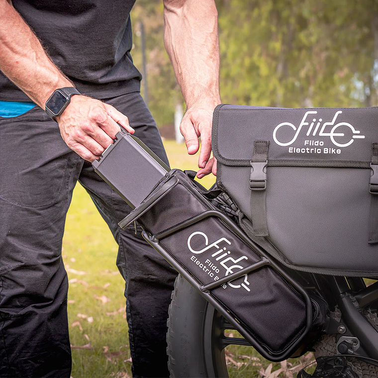 Bicicleta Eléctrica Titan Fat Tire de Caza y Viaje con Gran Autonomía 9