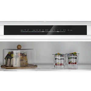 SIEMENS iQ300, Refrigerador combi integrable, 193.5 x 70.8 cm, Puerta fija