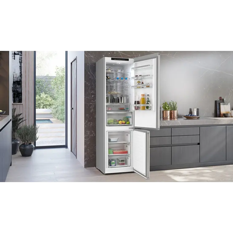 SIEMENS iQ300, Refrigerador combi de libre instalación, 203 x 60 cm, Acero inoxidable 4