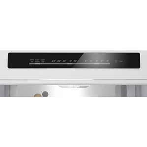 SIEMENS iQ300, Refrigerador combi de libre instalación, 203 x 60 cm, Acero negro antihuellas