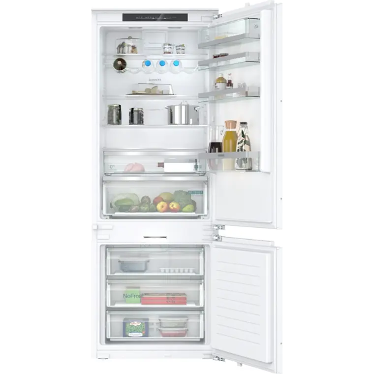 SIEMENS iQ500, Refrigerador combi integrable, 193.5 x 70.8 cm, Cierre SoftClose con puerta fija 1