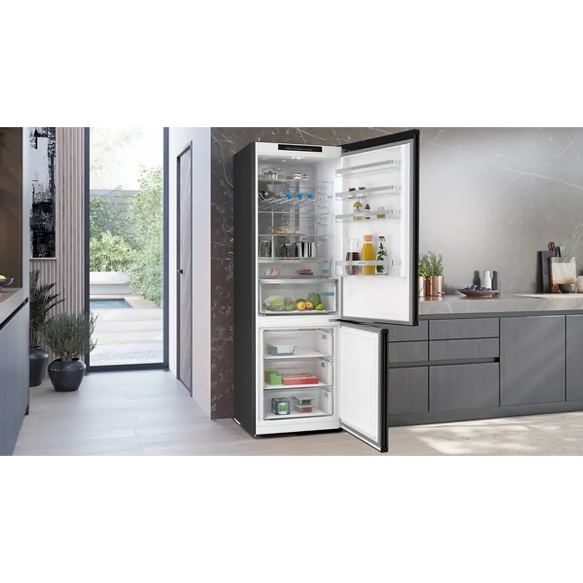 SIEMENS iQ300, Refrigerador combi de libre instalación, 203 x 70 cm, Acero negro antihuellas 4