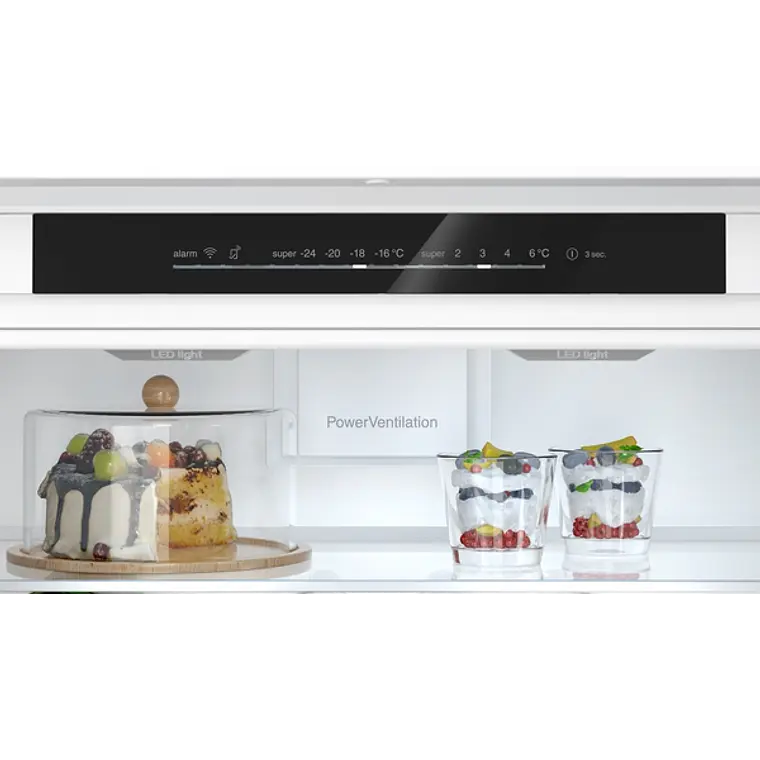 SIEMENS iQ500, Refrigerador combi integrable, 193.5 x 70.8 cm, Cierre SoftClose con puerta fija 2