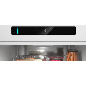 SIEMENS iQ300, Refrigerador de libre instalación, 186.2 x 59.5 cm, Acero negro antihuellas