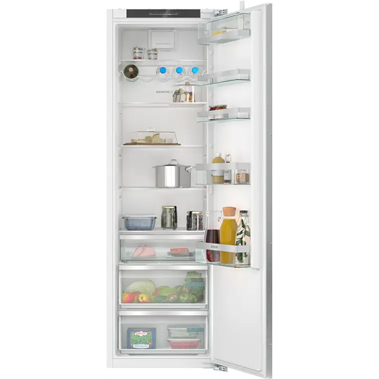 SIEMENS iQ500, Refrigerador integrable, 177.2 x 55.8 cm, Cierre SoftClose con puerta fija 1
