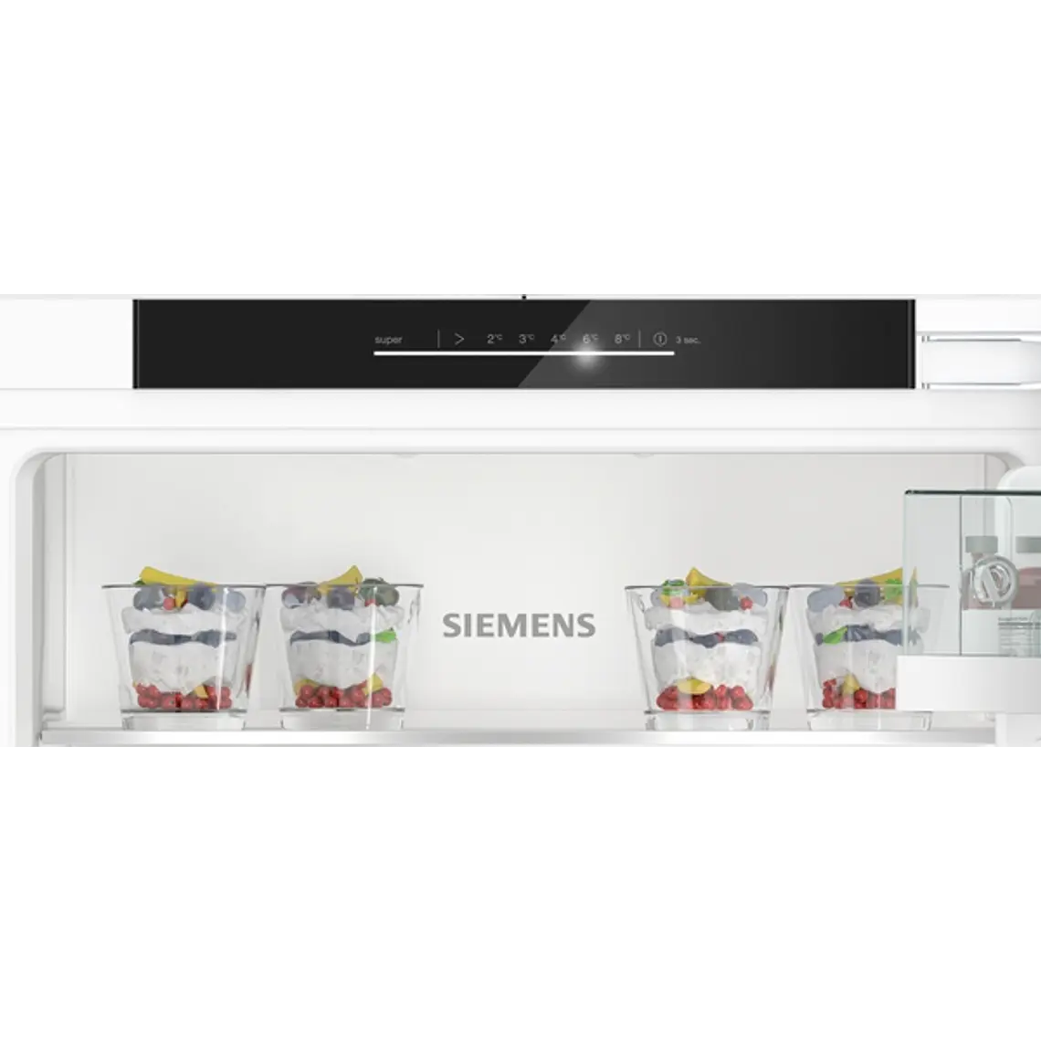 SIEMENS iQ500, Refrigerador integrable, 122.1 x 55.8 cm, Cierre SoftClose con puerta fija 2