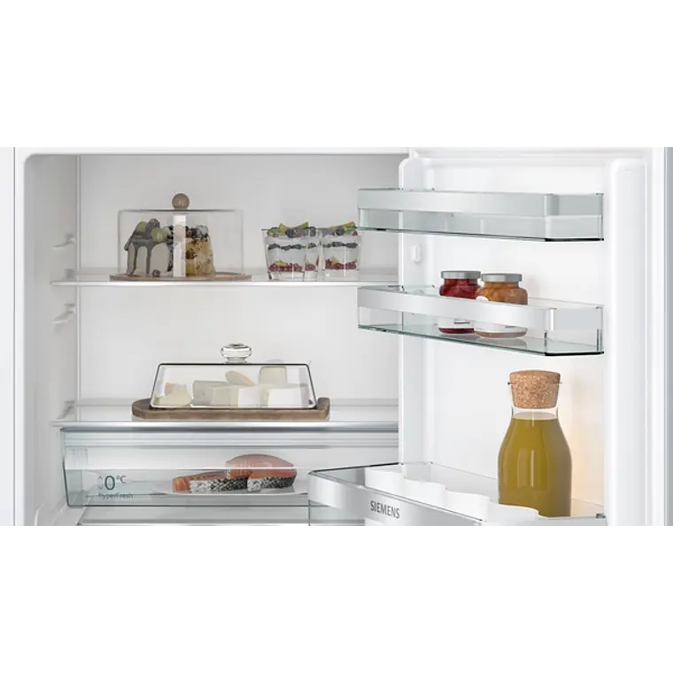 SIEMENS iQ500, Refrigerador bajo encimera, 82 x 59.8 cm, Cierre SoftClose con puerta fija 3