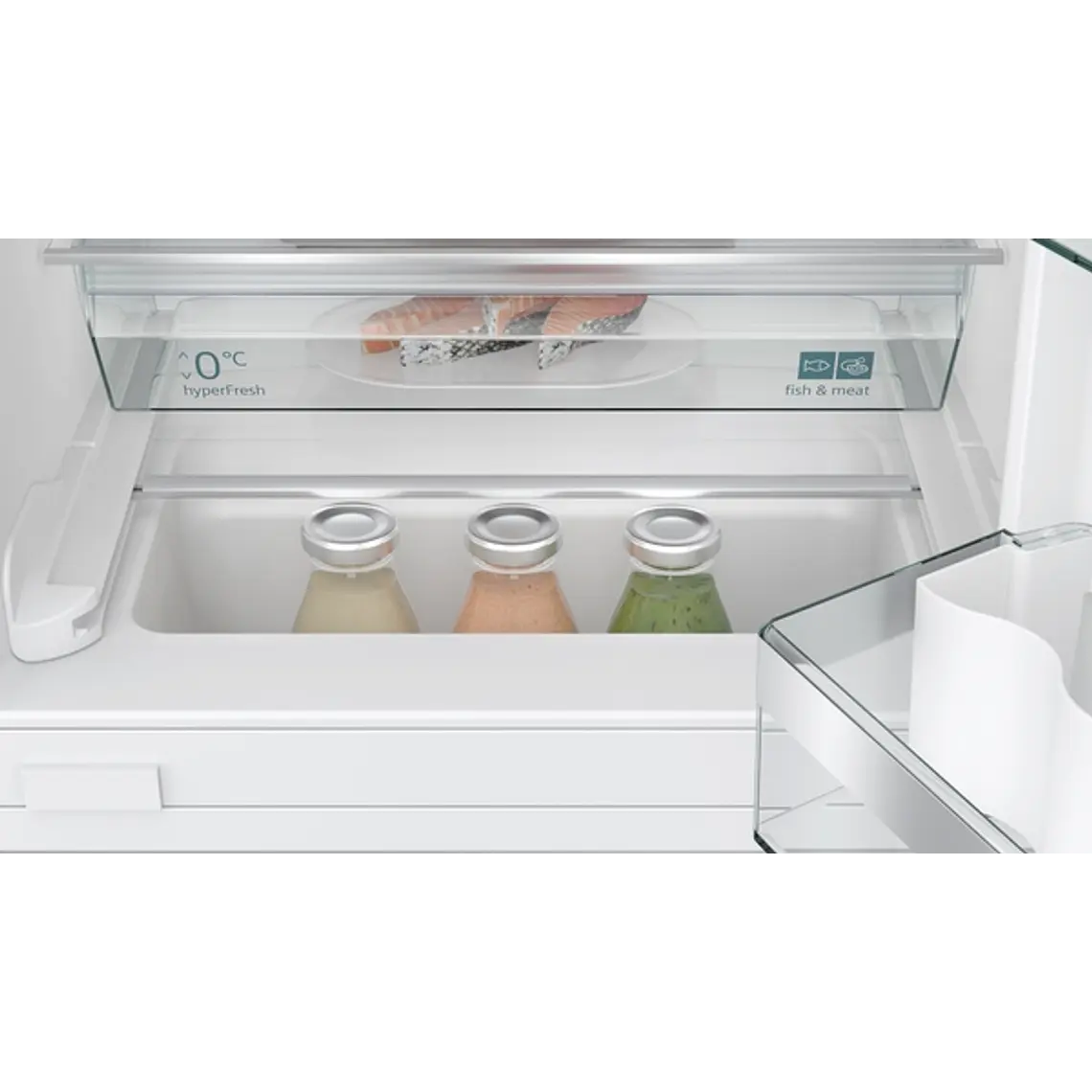 SIEMENS iQ500, Refrigerador bajo encimera, 82 x 59.8 cm, Cierre SoftClose con puerta fija 4