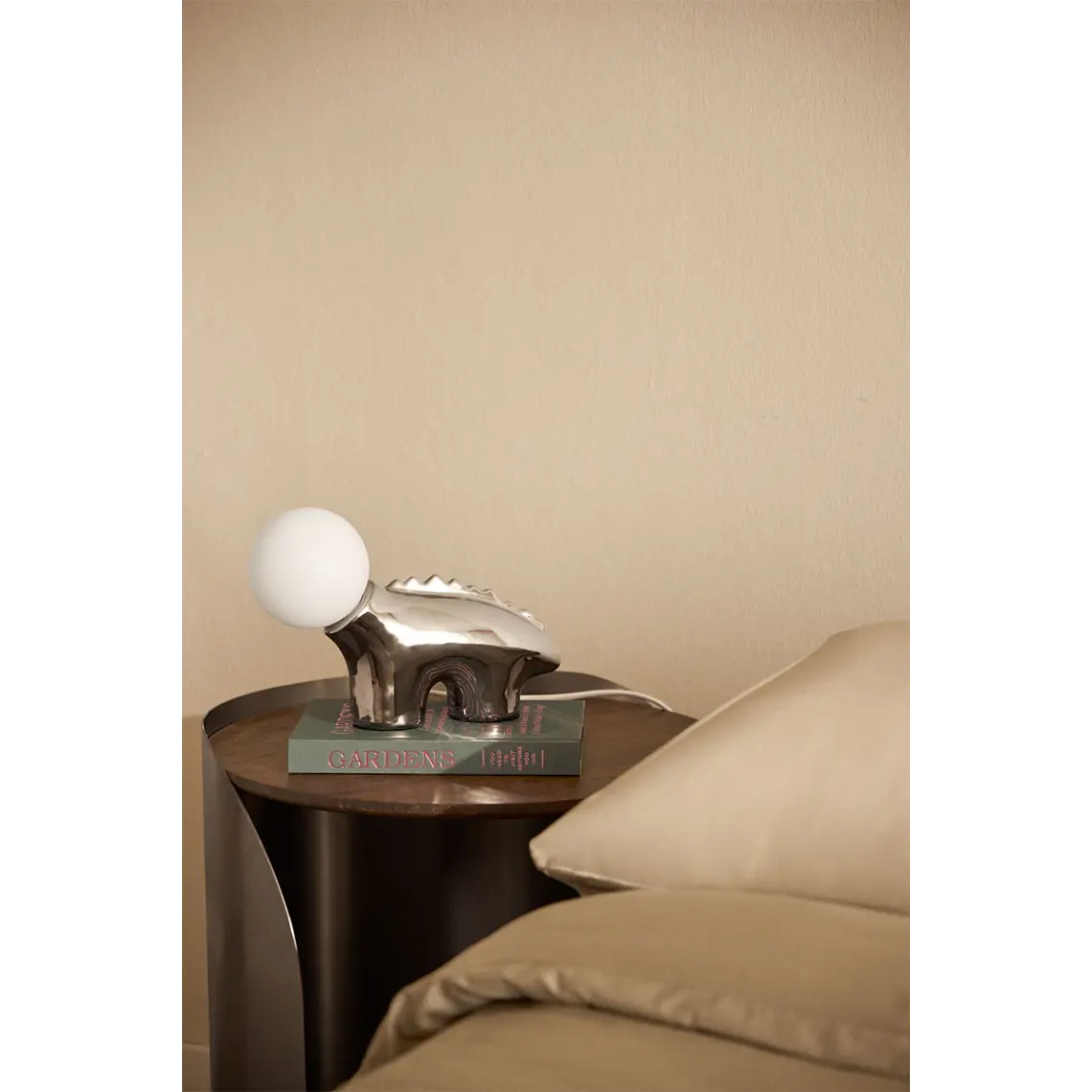 Lámpara de mesa en cerámica con bola de cristal Luma 2