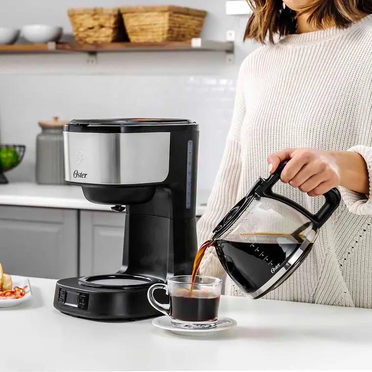 Kit Tostador + Cafetera Oster 6