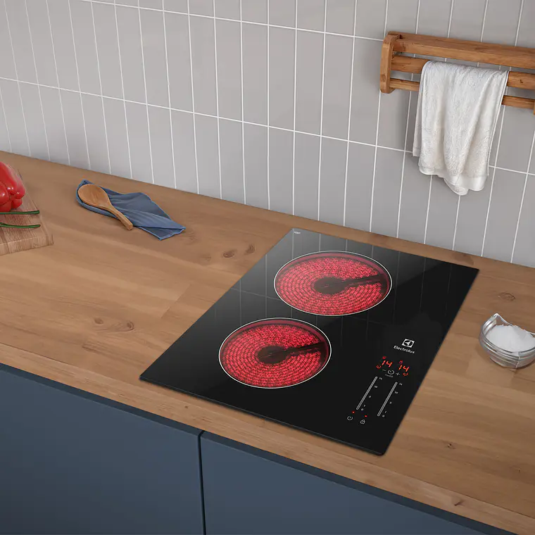 ENCIMERA ELÉCTRICA 2 PLATOS ELECTROLUX EFFICIENT CUBIERTA VITROCERÁMICA Y PANEL TOUCH VE3ST 7