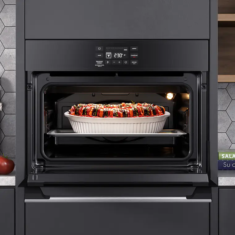 Horno Empotrable ELÉCTRICO ELECTROLUX 50L EXPERIENCE AIR FRYER, PERFECTCOOK360 Y PANEL TOUCH OE5EA 16