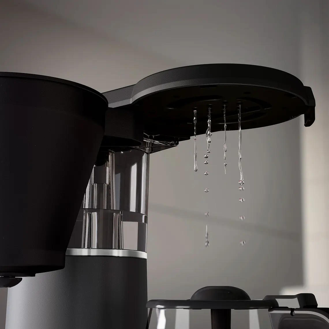 Cafetera Programable Electrolux 1,25L Jarra Vidrio 1600W CMP70 Gris 4