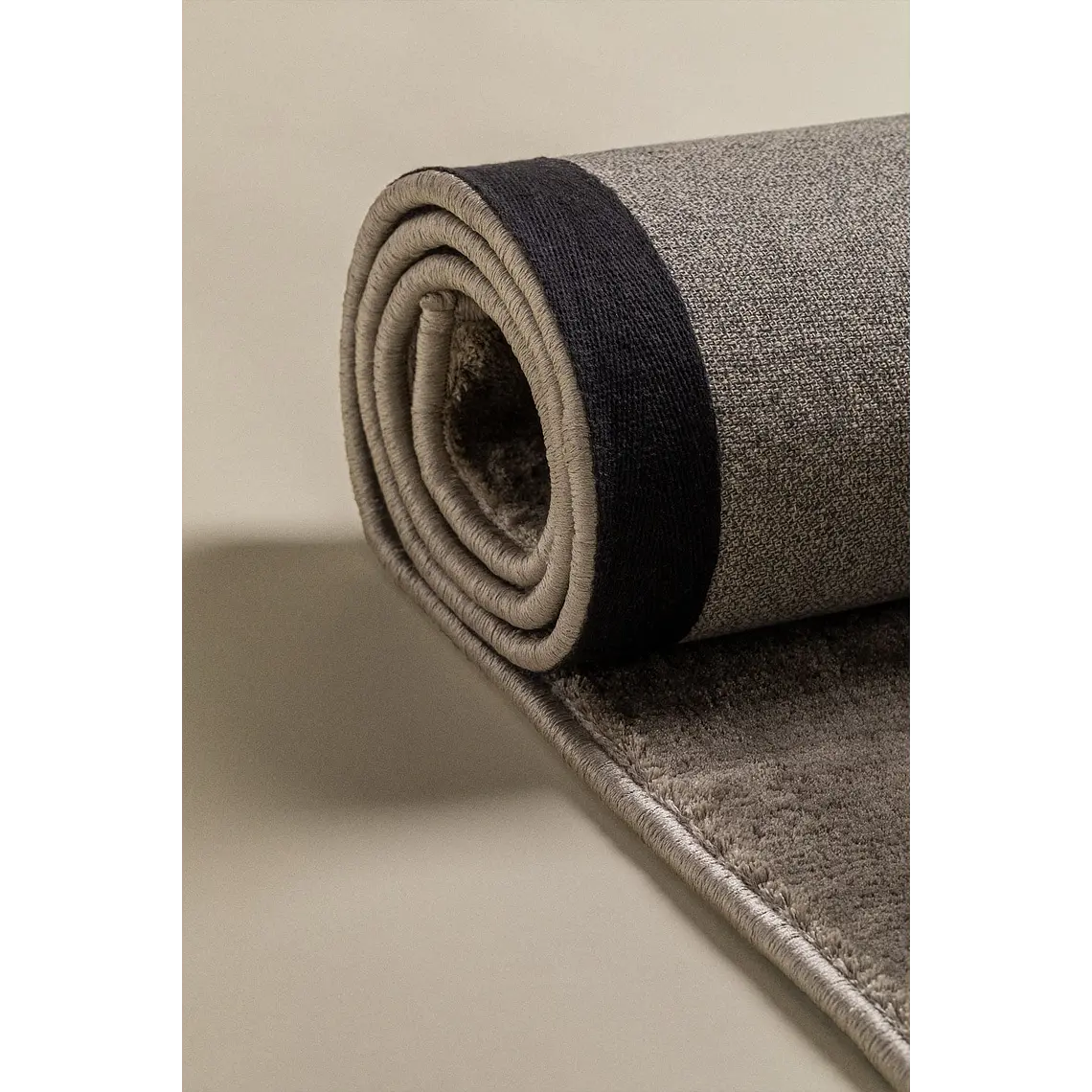 Alfombra rectangular 160x230 cm en poliéster gris army Maela 3