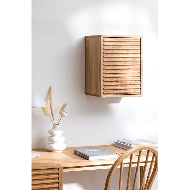 Armario de pared en madera 1