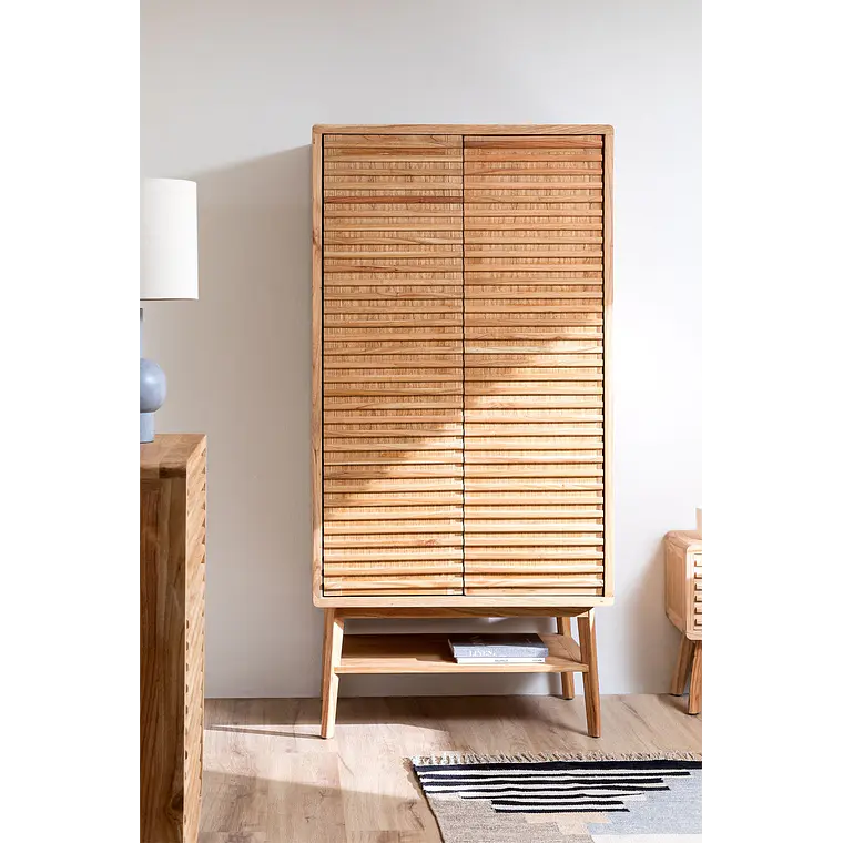 Armario en madera 1